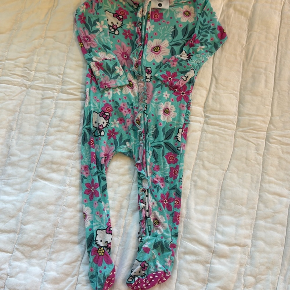 Hello Kitty x Posh Peanut Footie Pajamas (9-12 mos) - Picture 1 of 9